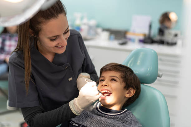 Best Chipped Tooth Repair Near Me  in Golden Hills, CA